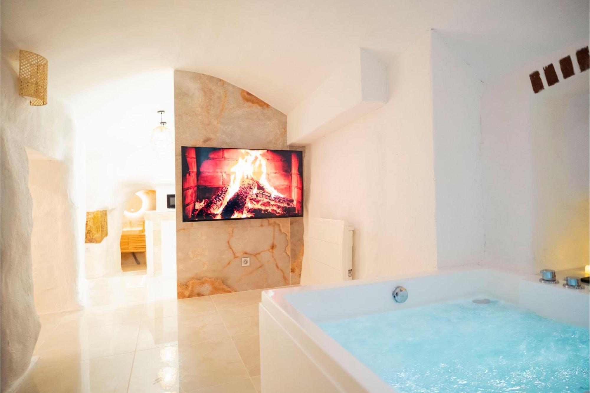Le Temple D'Aphrodite, Appartement Avec Spa 维也纳 外观 照片
