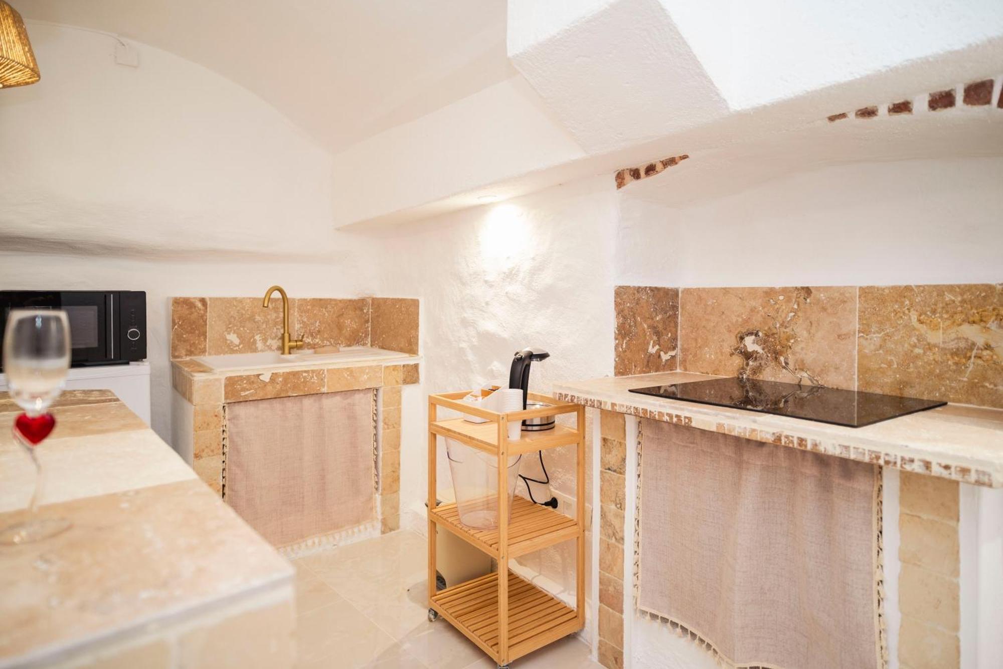 Le Temple D'Aphrodite, Appartement Avec Spa 维也纳 外观 照片