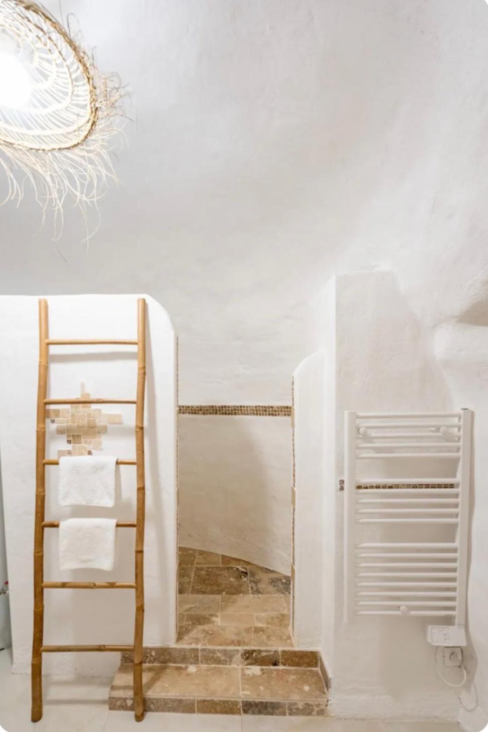 Le Temple D'Aphrodite, Appartement Avec Spa 维也纳 外观 照片