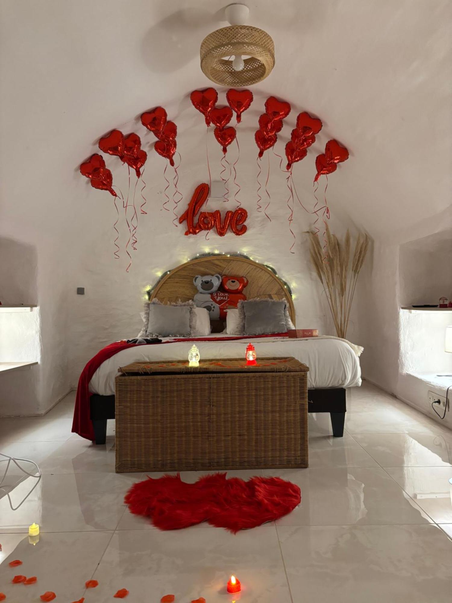 Le Temple D'Aphrodite, Appartement Avec Spa 维也纳 外观 照片